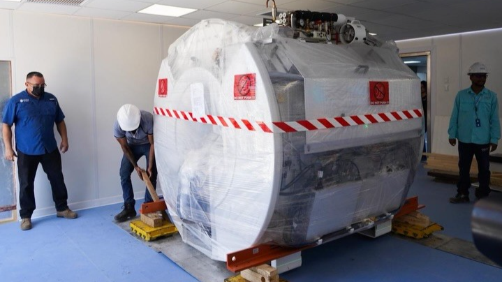 Barcelona estrena equipo de resonancia magnética