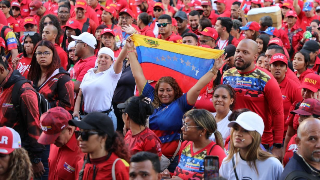 Presidenta (e) define la convivencia democrática como base de la economía