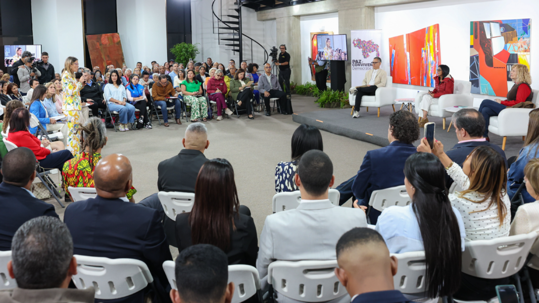 «Programa para la Paz y Convivencia Democrática» se extiende a los movimientos vecinales