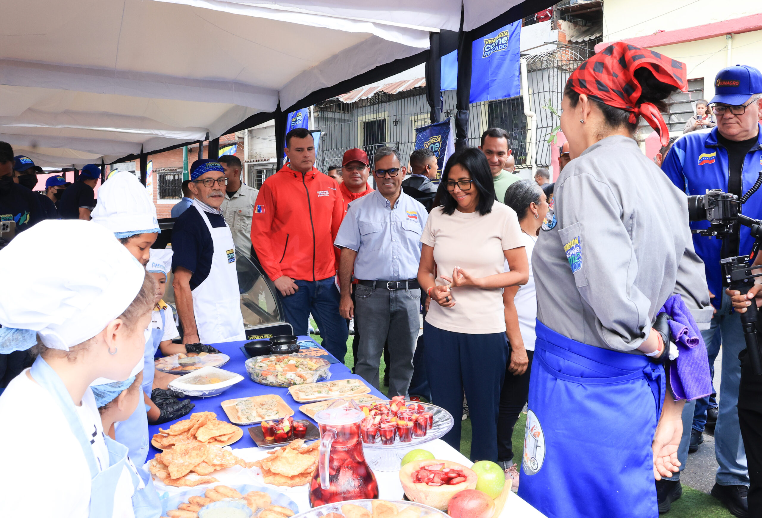Delcy Rodríguez lidera jornada social en Cotiza