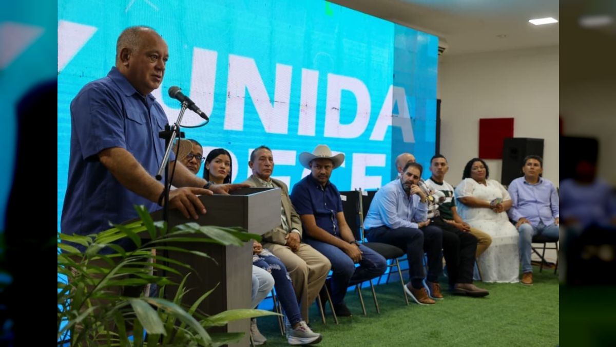 Cabello defiende acercamiento a FMI sin paquetazo