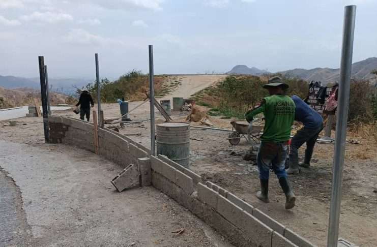 Gobierno de Aragua construye helipuerto estratégico en la vía a Ocumare de la Costa