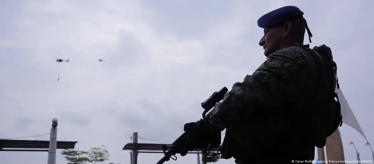 Noboa decreta estado de excepción en nueve provincias