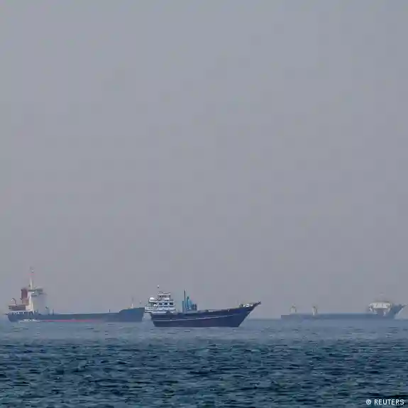 Irán incauta dos barcos en el estrecho de Ormuz