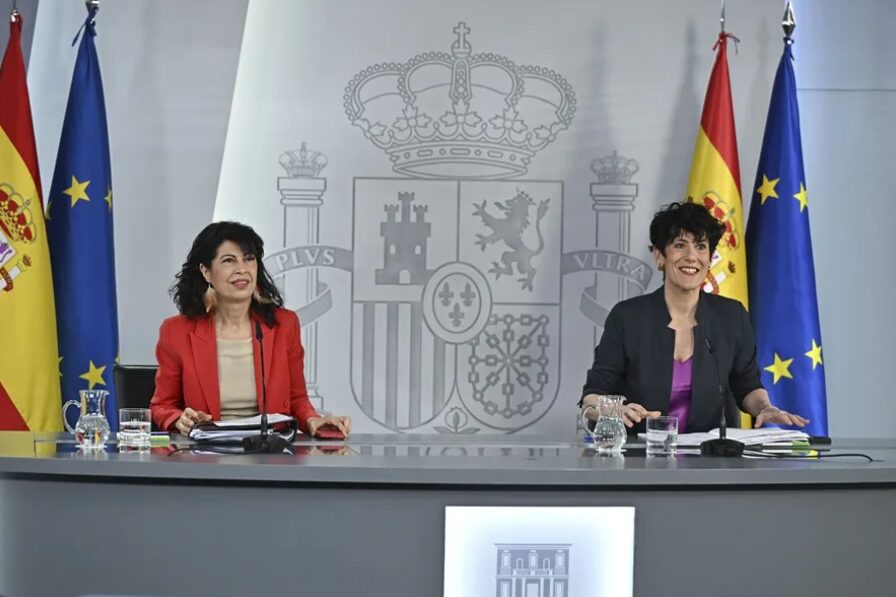 Gobierno español aprueba blindar el aborto en Constitución