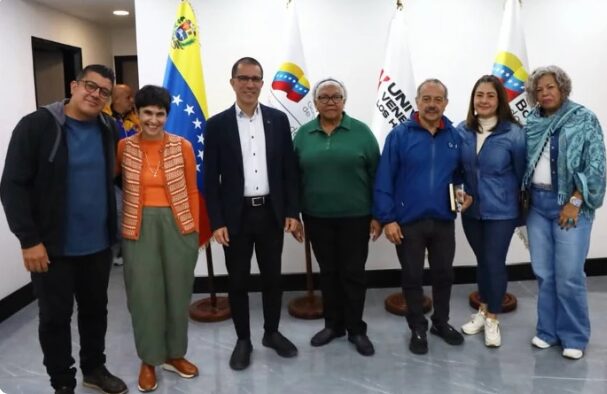 Unacom y Universidad de Hidrocarburos sellan alianza formativa