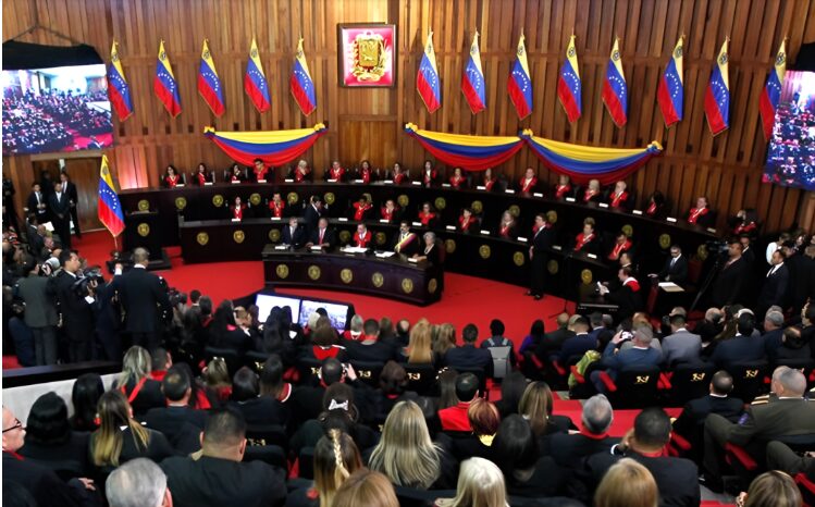 TSJ jubila a ocho magistrados para renovación judicial