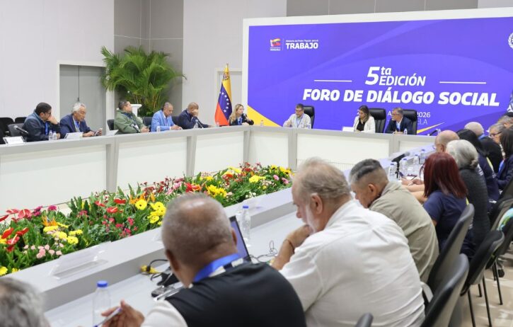 Clausuran foro laboral con acuerdos tripartitos
