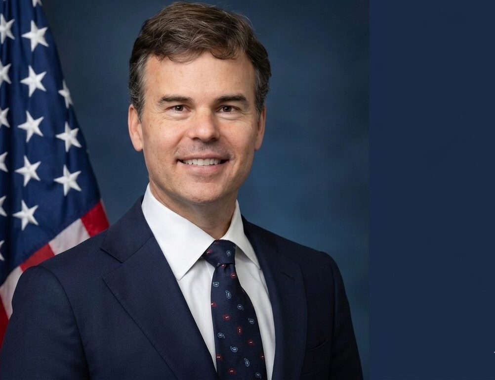 EE. UU. releva a su jefa diplomática en Venezuela y designa a John Barrett