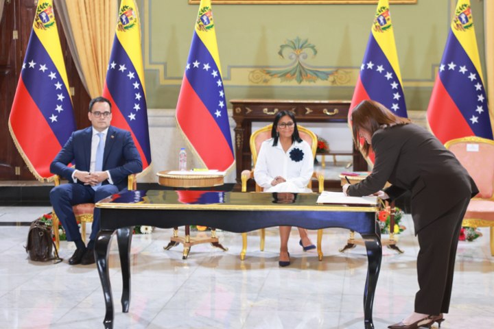 PDVSA y Chevron suscriben acuerdo estratégico para potenciar la producción en la Faja Petrolífera del Orinoco