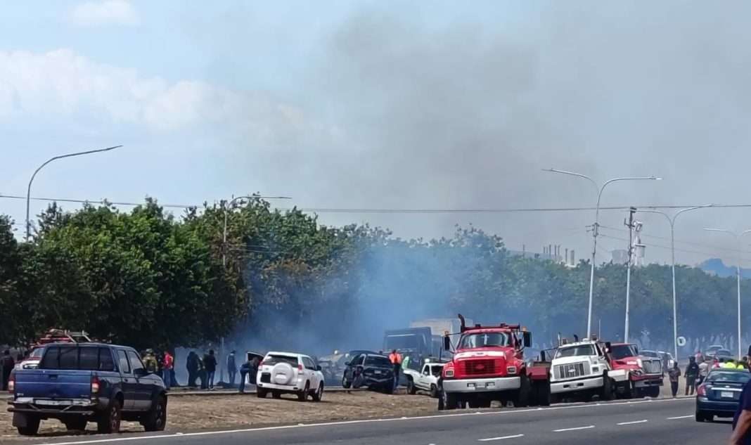 ​Un fallecido y más de diez heridos tras fuerte colisión en Puerto Ordaz