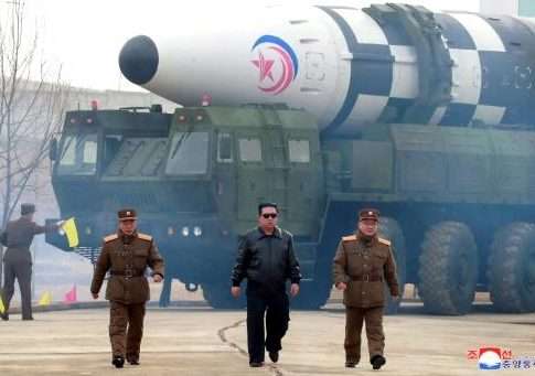 ​Corea del Norte acelera producción nuclear como «fuerza disuasoria» ante bloqueos externos