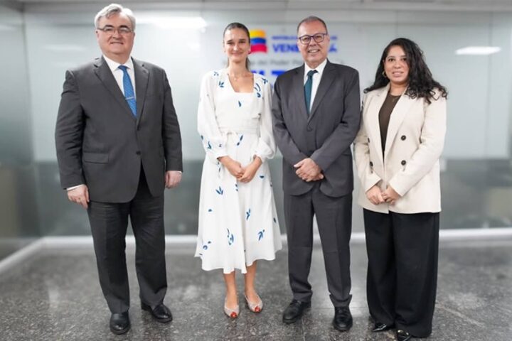 ​Venezuela y Rusia consolidan cooperación cultural mientras avanzan planes de transporte y saneamiento en Caracas