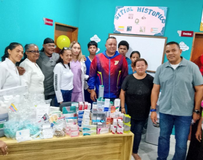 ​Fortalecen el Poder Comunal en Falcón con entrega de equipamiento y financiamientos en 19 municipios