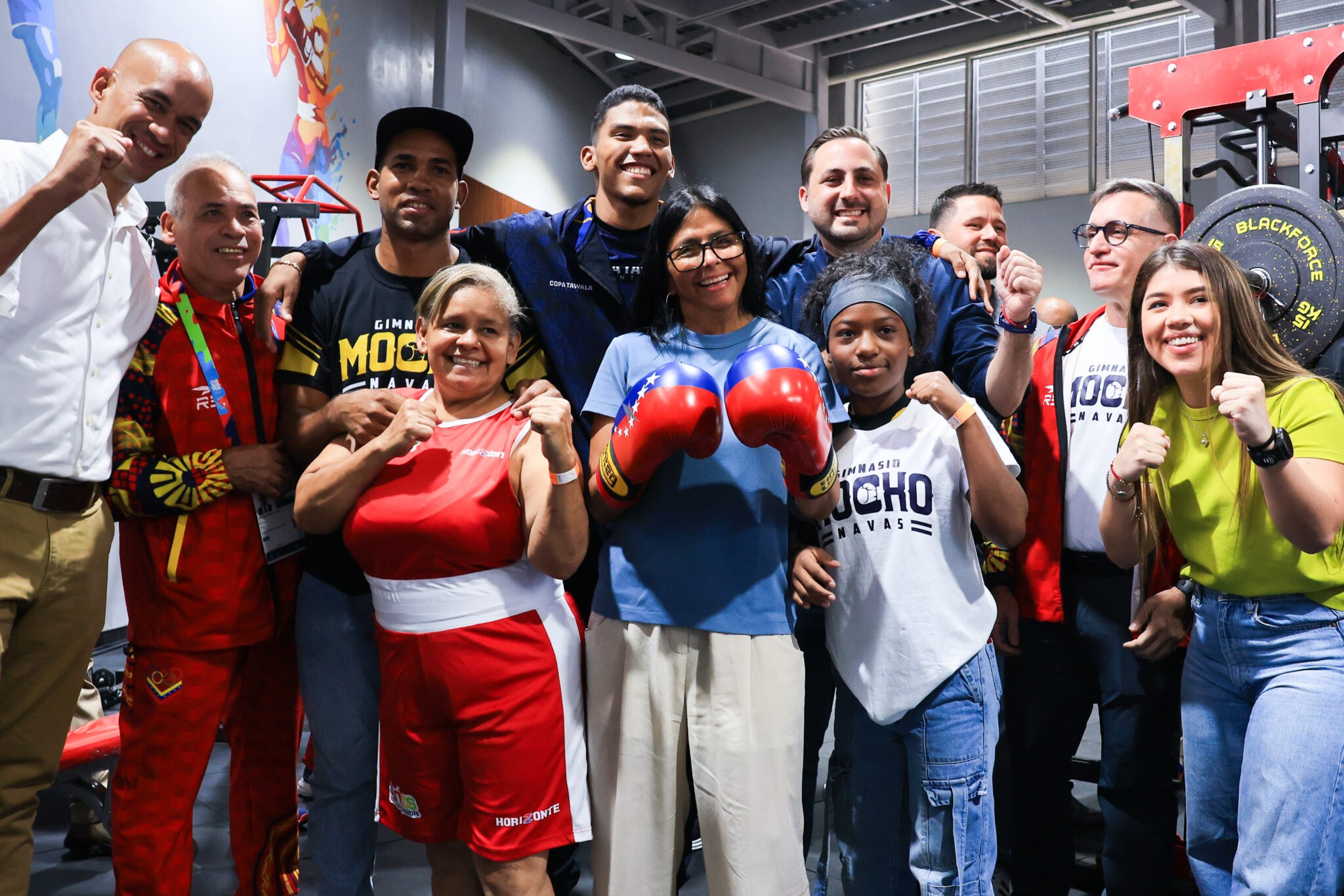 ​Presidenta (E) Delcy Rodríguez entrega modernas instalaciones deportivas en el municipio Sucre del estado Miranda