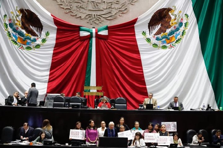​México aprueba reforma constitucional histórica para crear la Ley General contra el Feminicidio