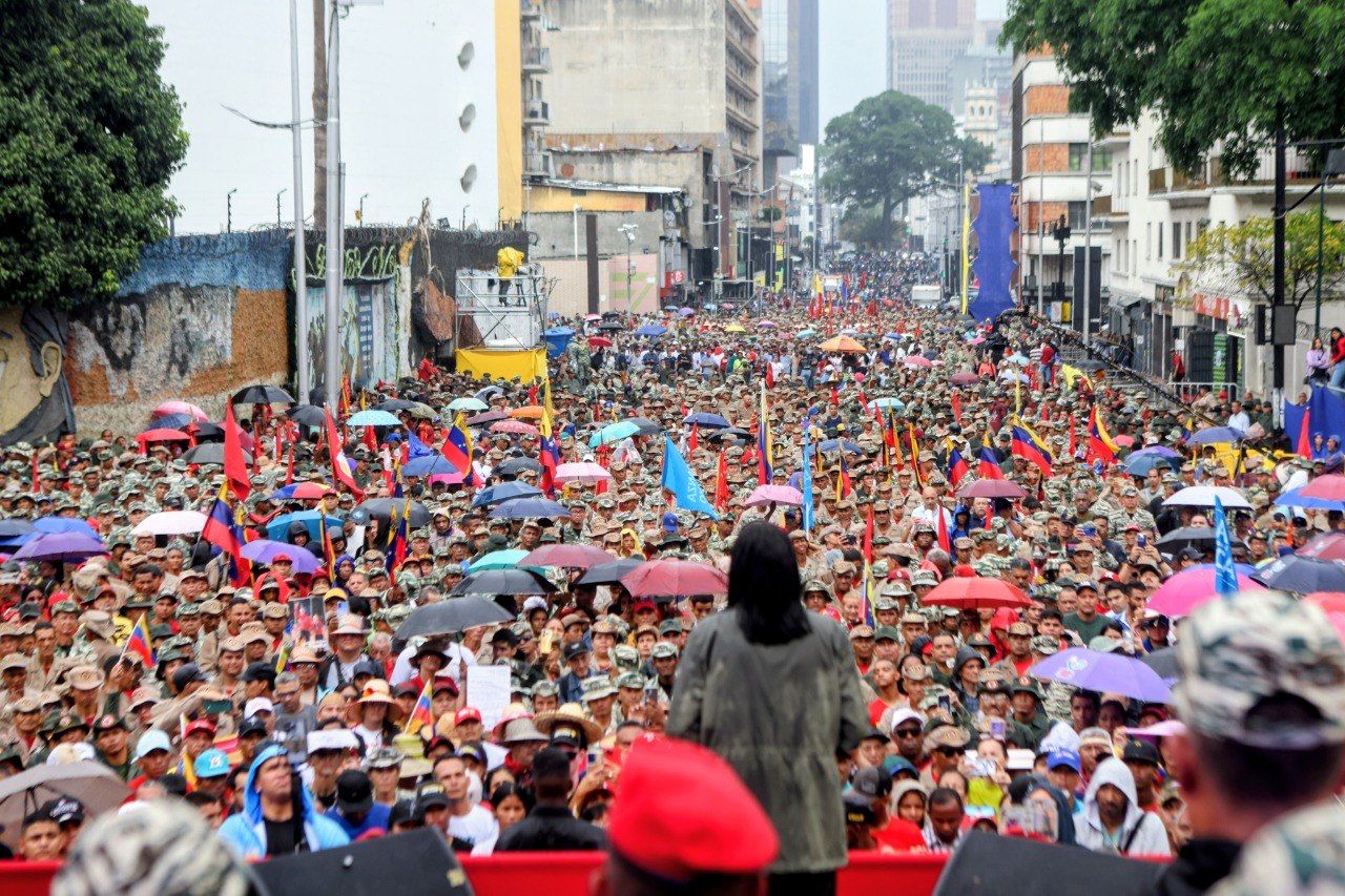 Presidenta (E) Delcy Rodríguez celebró junto al pueblo venezolano el Día de la Dignidad Nacional