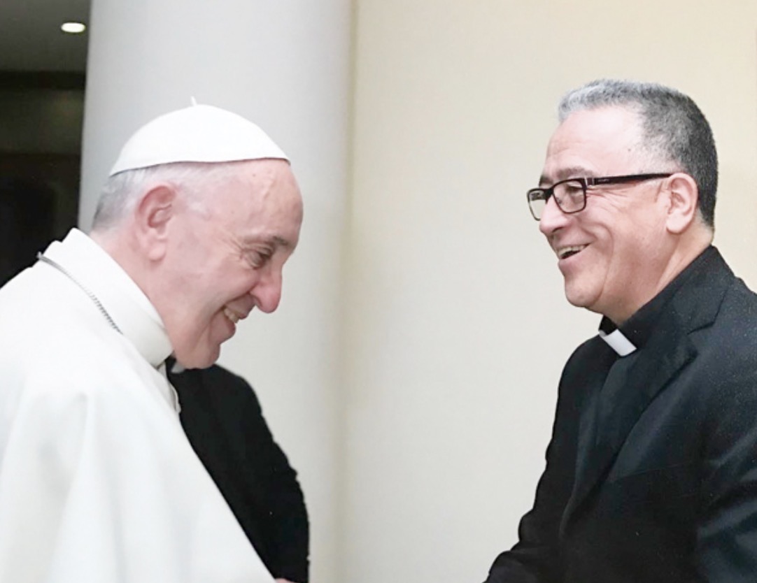 El padre Numa Molina califica de «gravísimas» las declaraciones de Trump contra el Papa León XIV