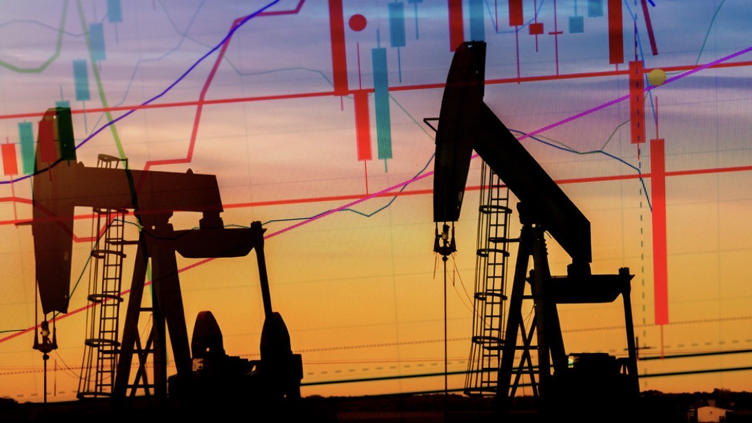 Los precios del petróleo se desploman tras el anuncio de Irán de reabrir el estrecho de Ormuz