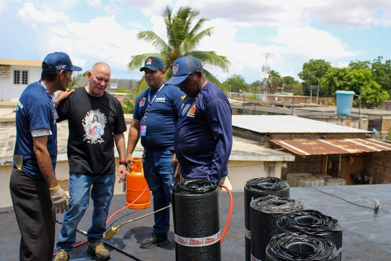 Alcaldía inicia Plan Techo Comunal en Maracaibo