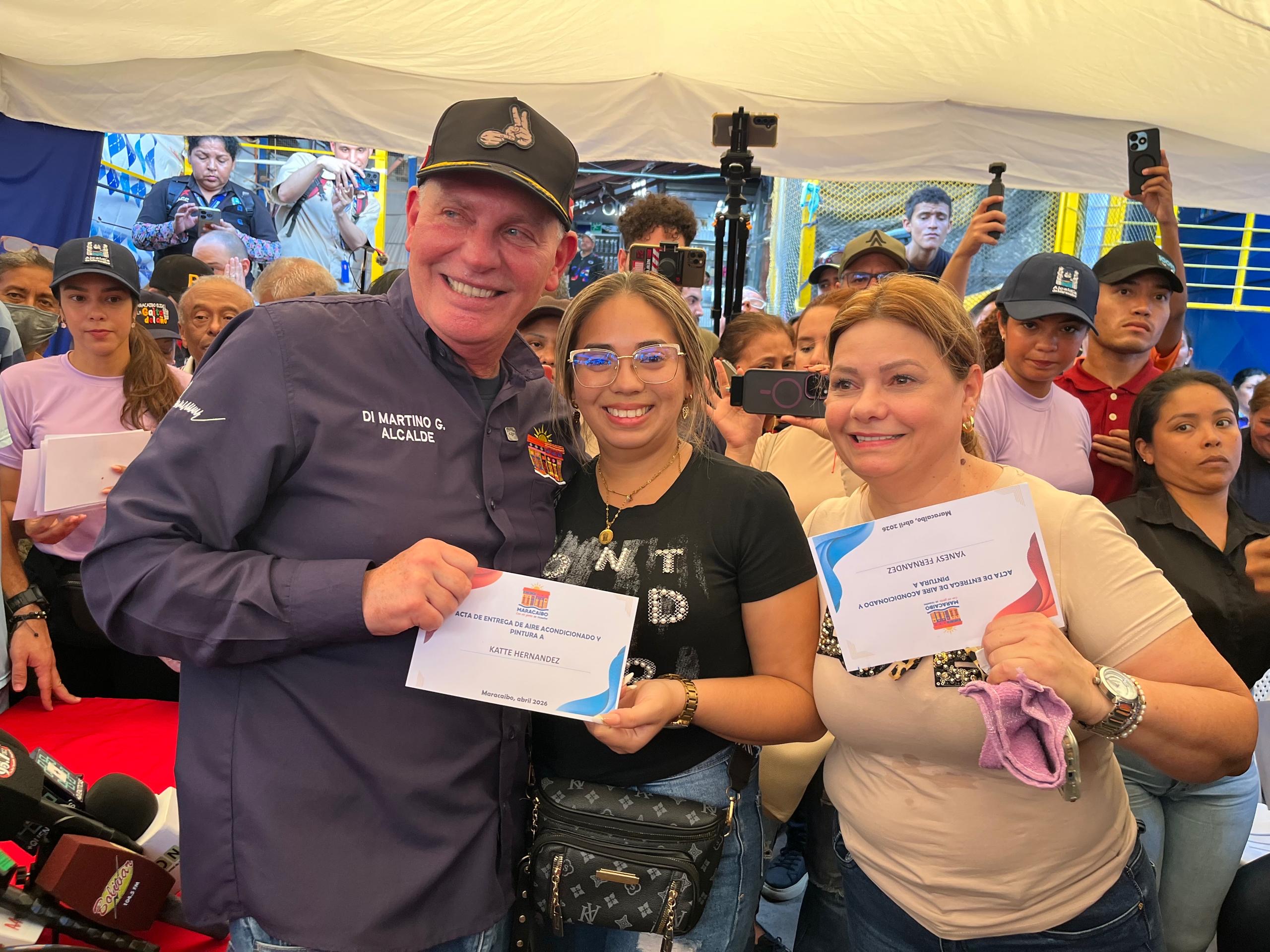 Alcalde Di Martino: «Apoyo a comerciantes contribuye a dinamizar la economía de Maracaibo»