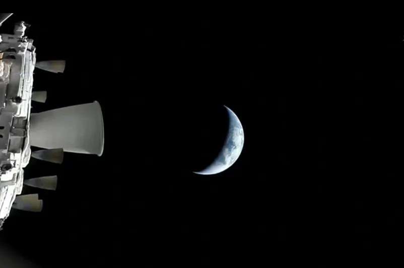 Astronautas descubren cara oculta de la Luna