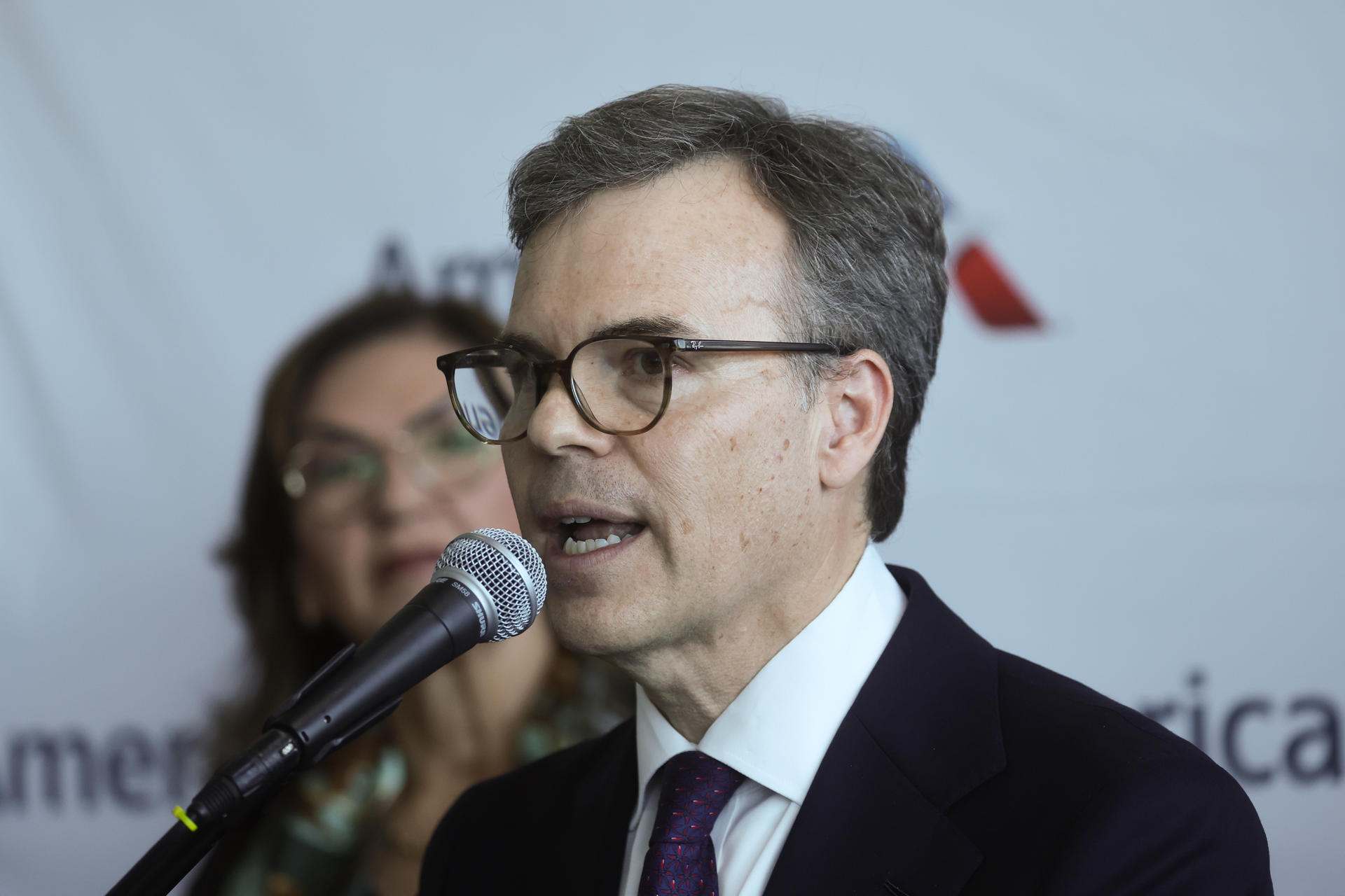 ​John Barrett impulsa agenda con sectores clave para liderar la transformación de Venezuela