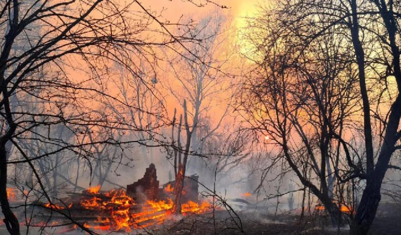 Incendio consume 1.200 hectáreas en Chernóbil