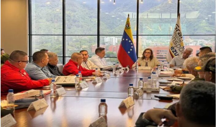Transporte evalúa flotas y repuestos en mesas técnicas nacionales