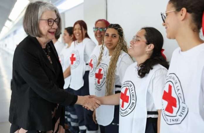 Presidenta (E) Delcy Rodríguez sostiene encuentro con Kate Forbes, Presidenta de la Cruz Roja Internacional