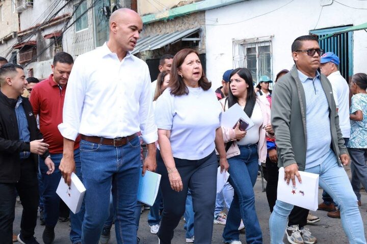​Caracas blinda a sus abuelos: 16 mil adultos mayores reciben atención integral directa