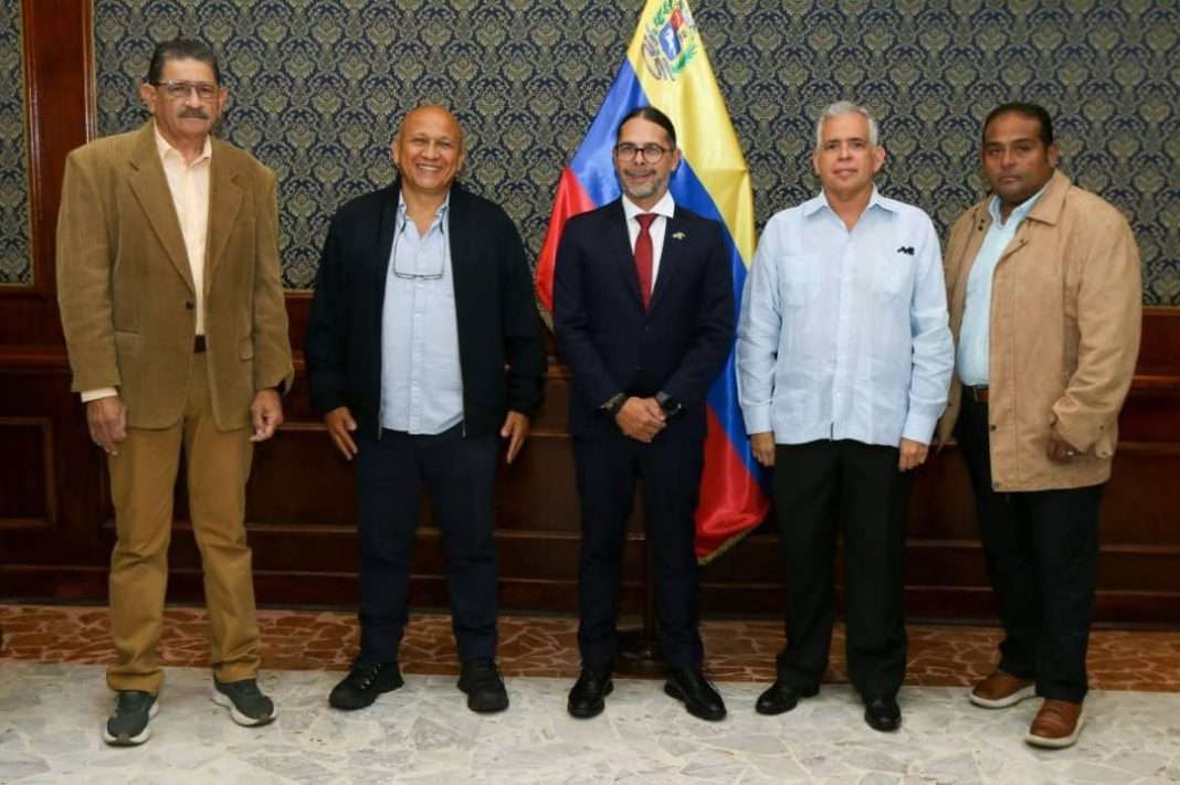 Ministerio de Ecosocialismo activa el Motor Forestal junto a casi 500 industrias y aserraderos