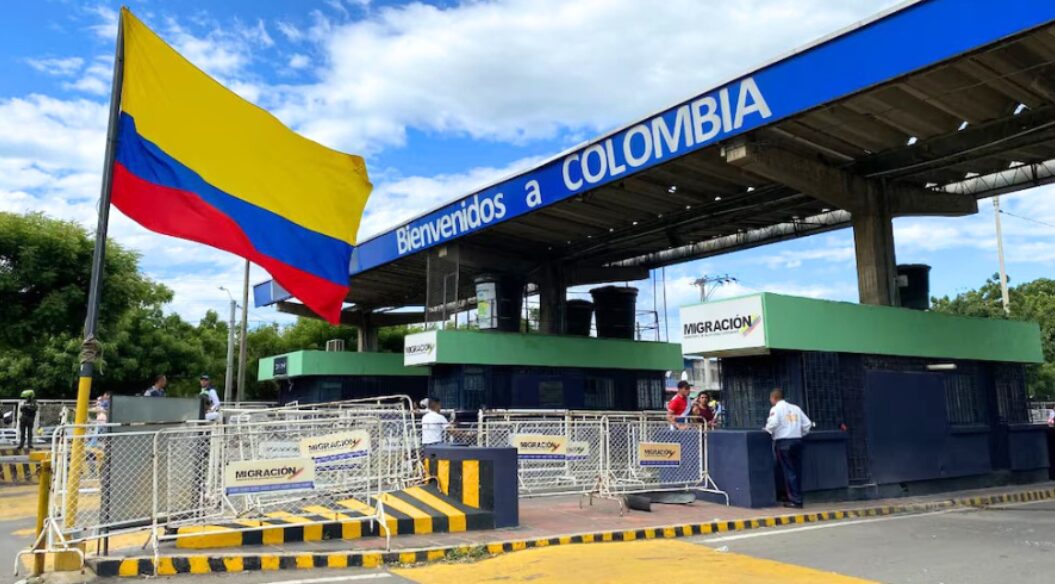 Colombia cierra fronteras con Venezuela por comicios presidenciales