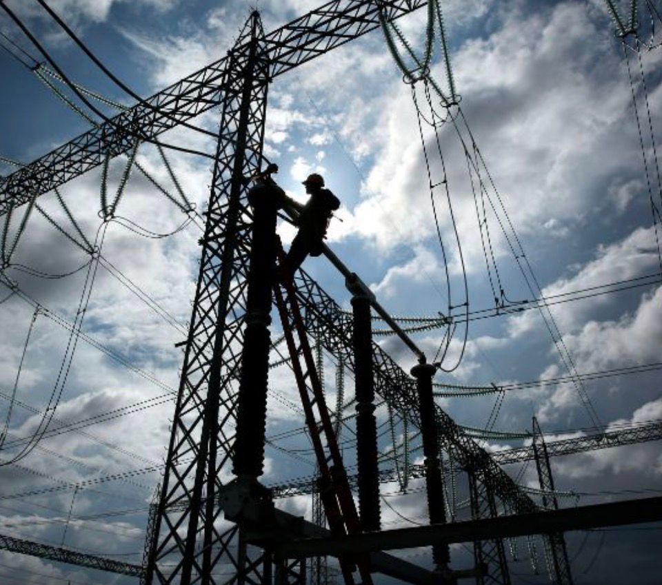 ​ALERTA: Demanda eléctrica alcanza máximo histórico; prohíben minería de criptos