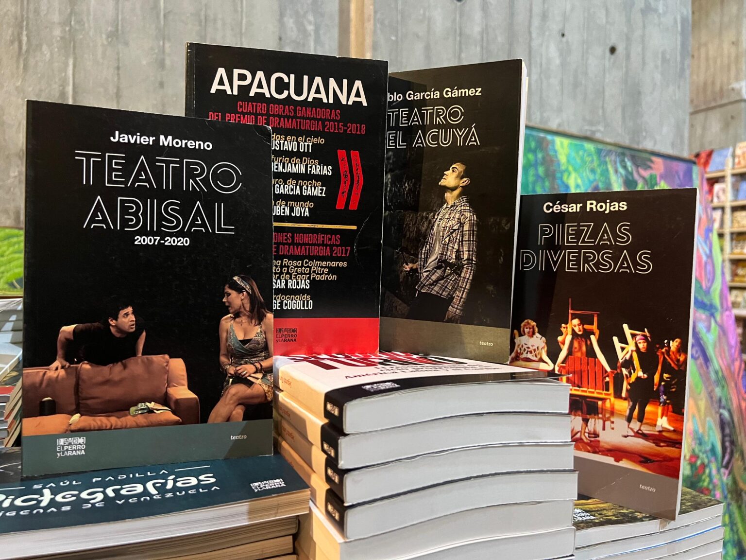 Bienales de dramaturgia y ensayo cierran convocatorias en junio