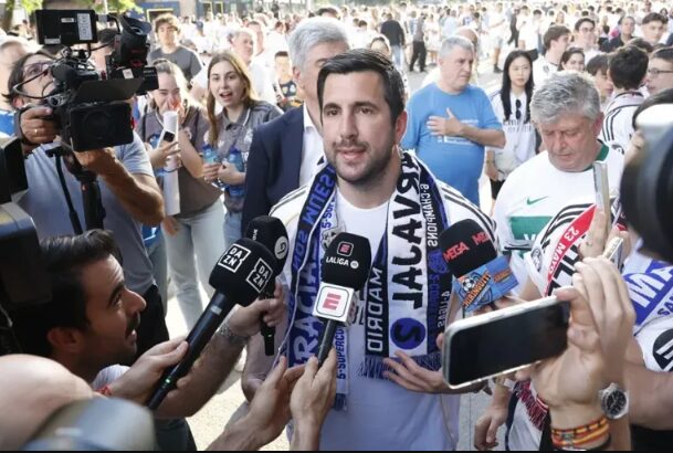 Riquelme rivalizará con Florentino Pérez en elecciones del RM