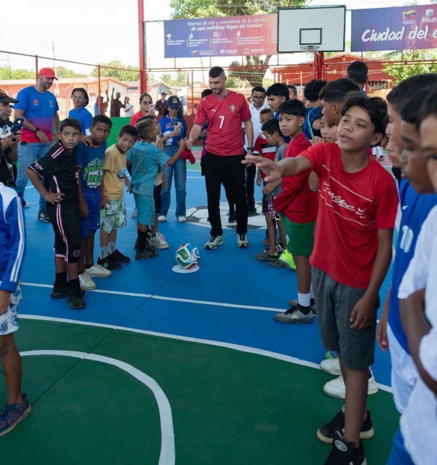 ¿Listos para jugar? La cancha Virgen del Carmen renace en Maracaibo