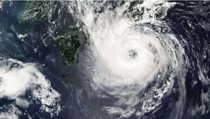 Japón en alerta: Tifón Jangmi desata caos aéreo y evacuaciones masivas
