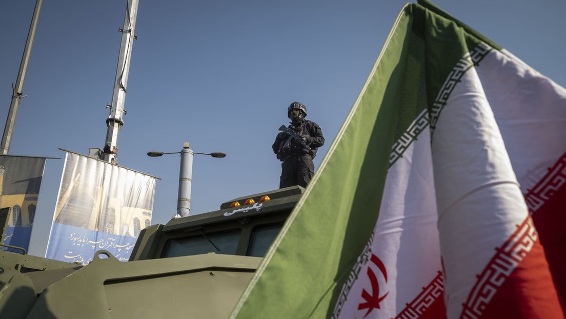 ​Estados Unidos bombardea radares de Irán en Ormuz
