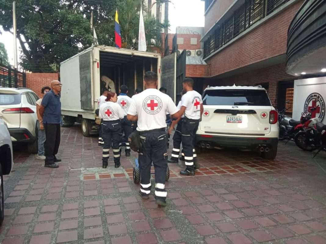 De transporte gratuito a alimentos: sector privado se une para atender la emergencia nacional