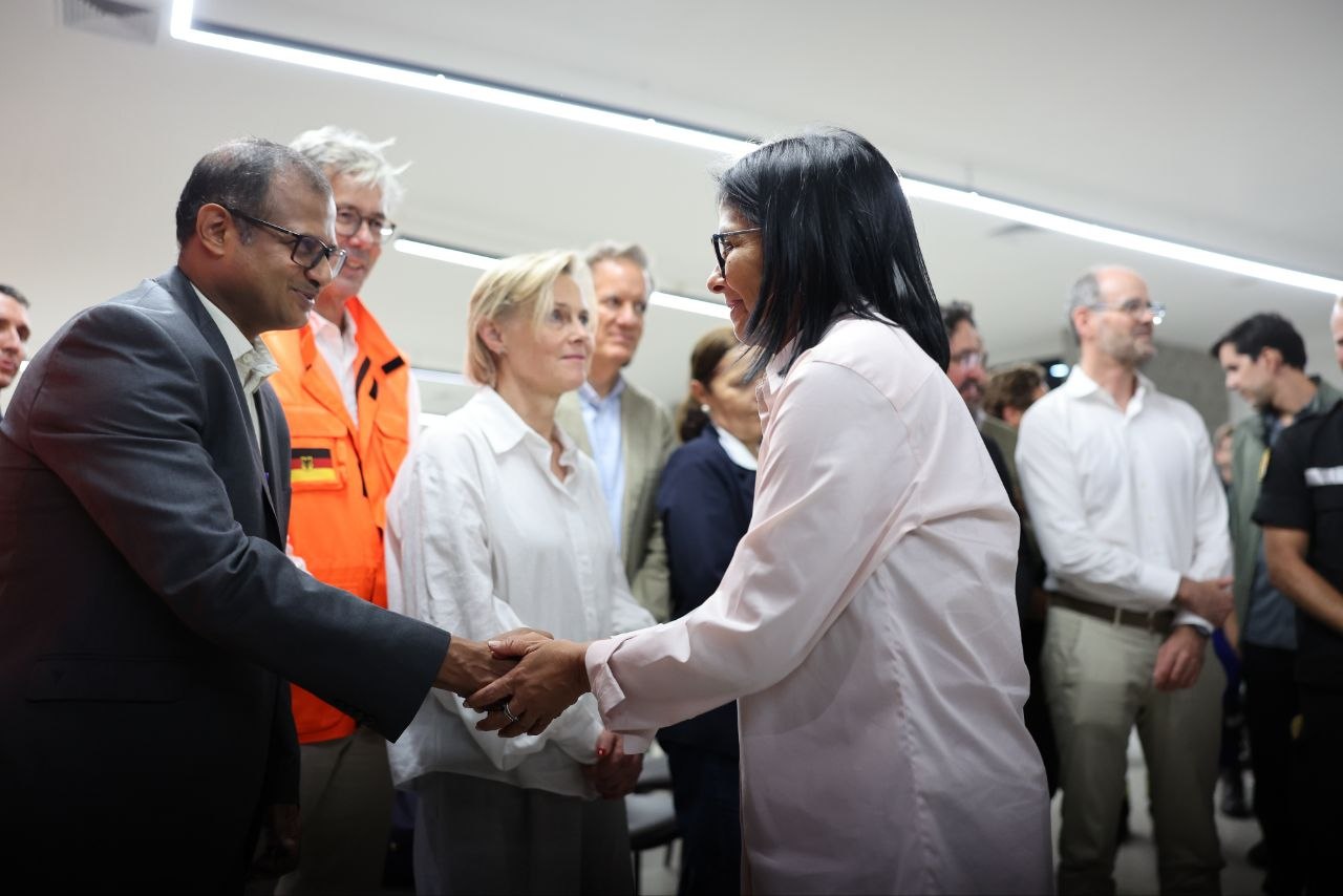 Presidenta (E) Delcy Rodríguez confirma 33 personas rescatadas y ratifica continuidad de la búsqueda