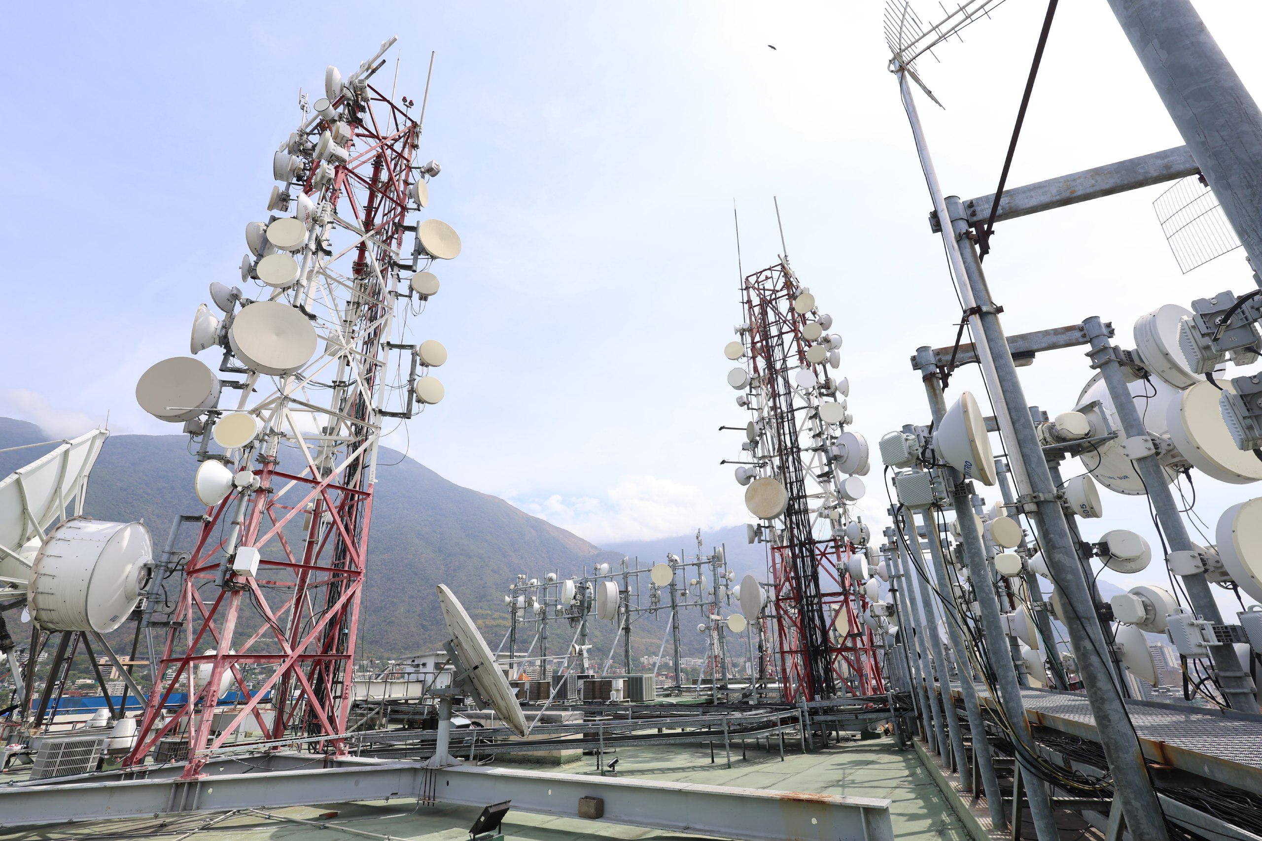 Movistar activa red satelital de Starlink en La Guaira