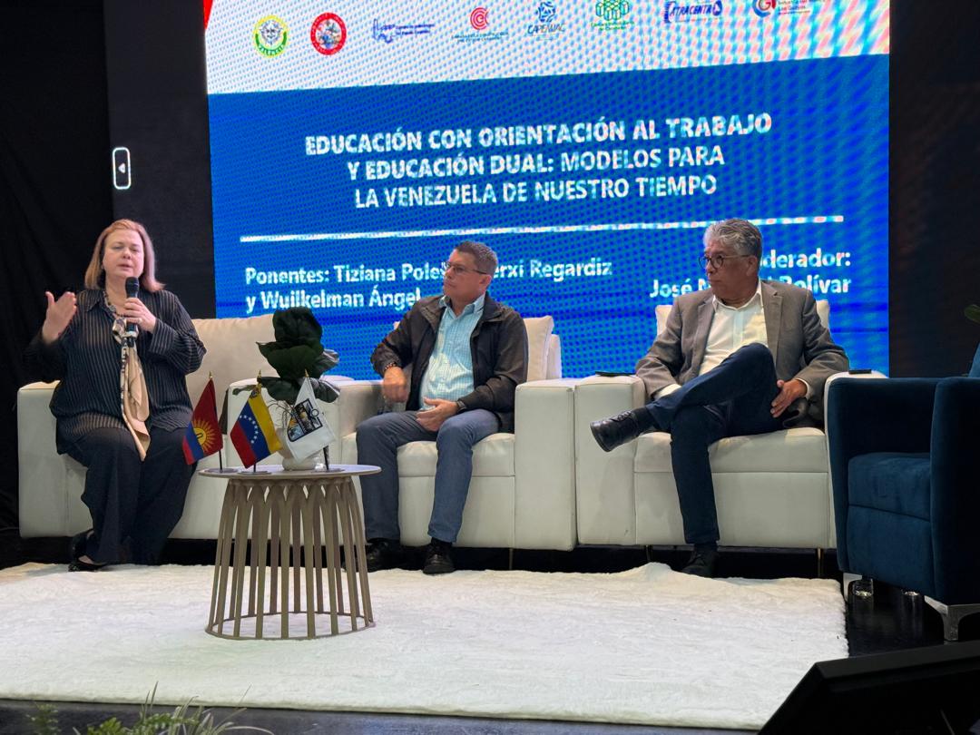  Inces propone formación dual para vincular educación con empresas