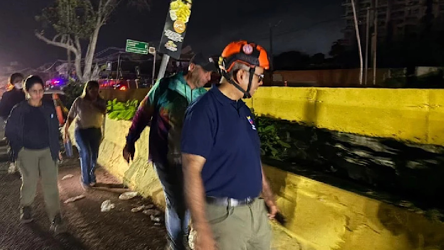 Garantizan seguridad y operatividad vial en el puente San Julián de Caraballeda