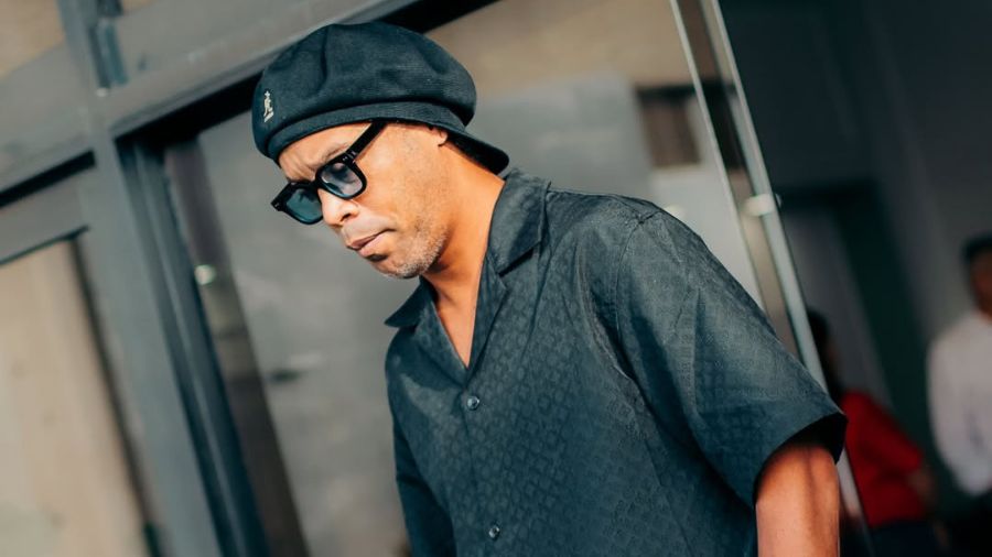 ​¡Ronaldinho en Petare! La leyenda del fútbol llega a Mesuca