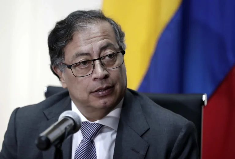 ¿Suspender a Petro a 11 días del balotaje?