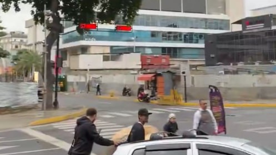 ​¡ALERTA MÁXIMA!: Venezuela sacudida por un violento sismo de magnitud 7,1.