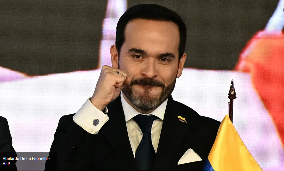 De la Espirella anunció ruptura de relaciones con regímenes