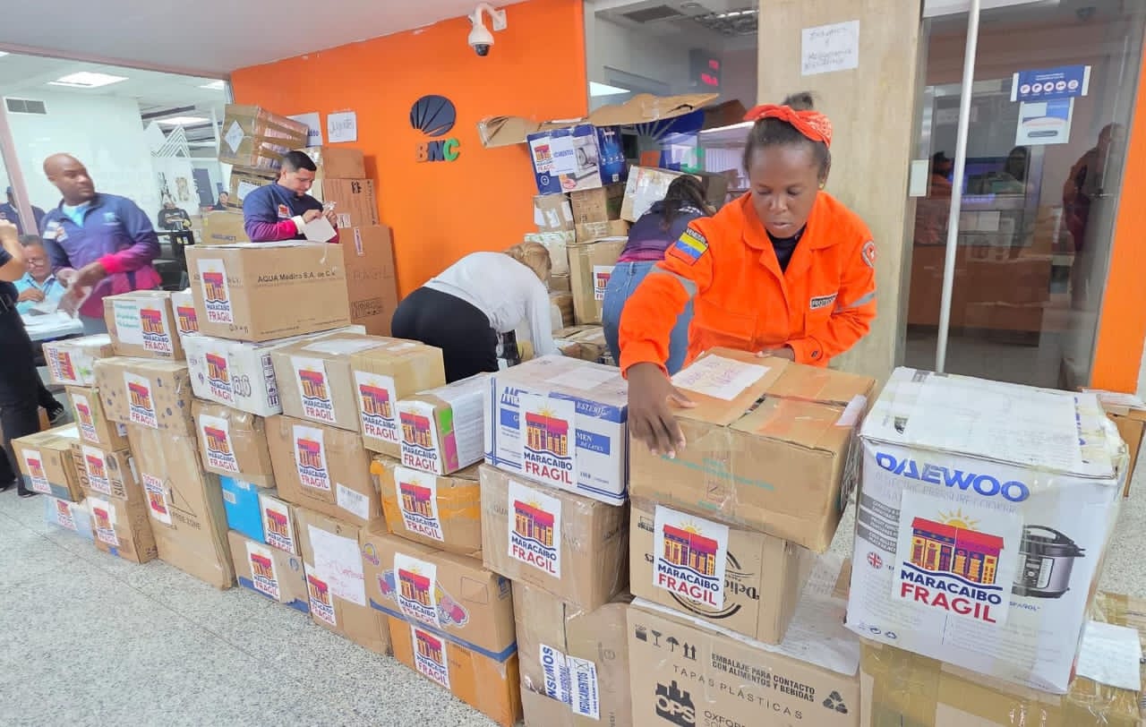 Marabinos donan insumos médicos para damnificados