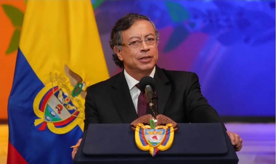 Gustavo Petro impugna la elección presidencial de Colombia